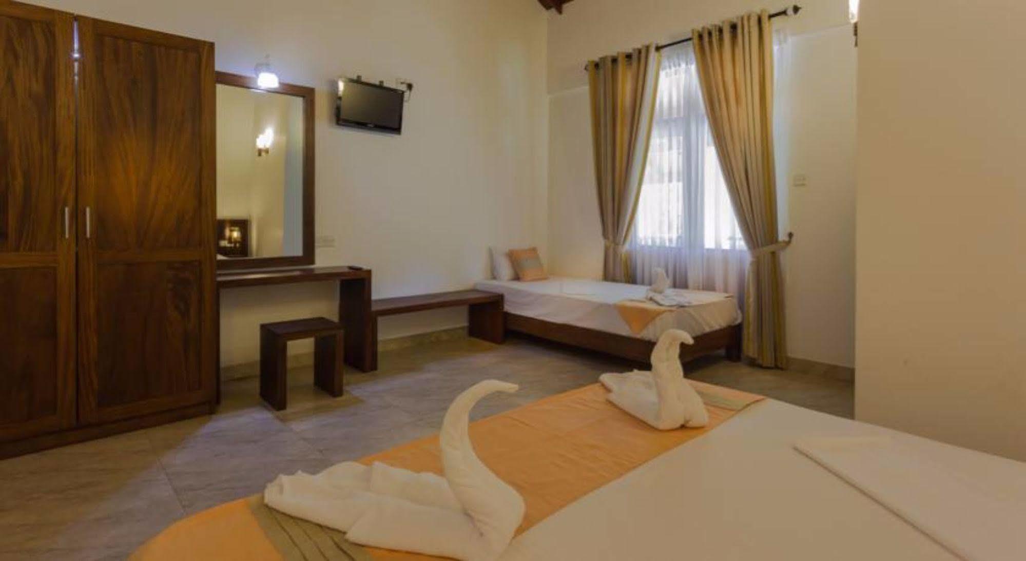 Hotel Chenra كاتاراغاما المظهر الخارجي الصورة